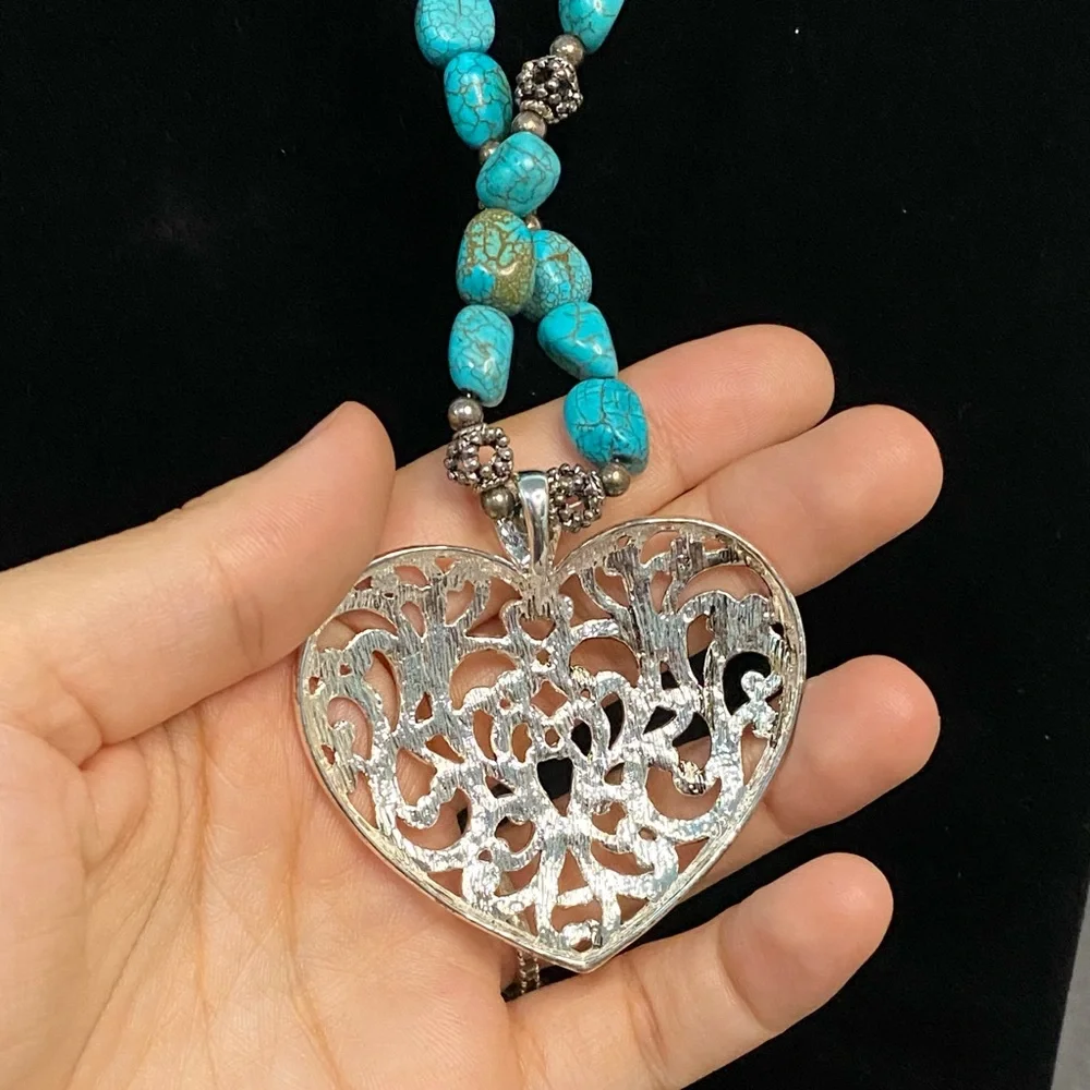 Large Heart Turquoise Stones Necklace